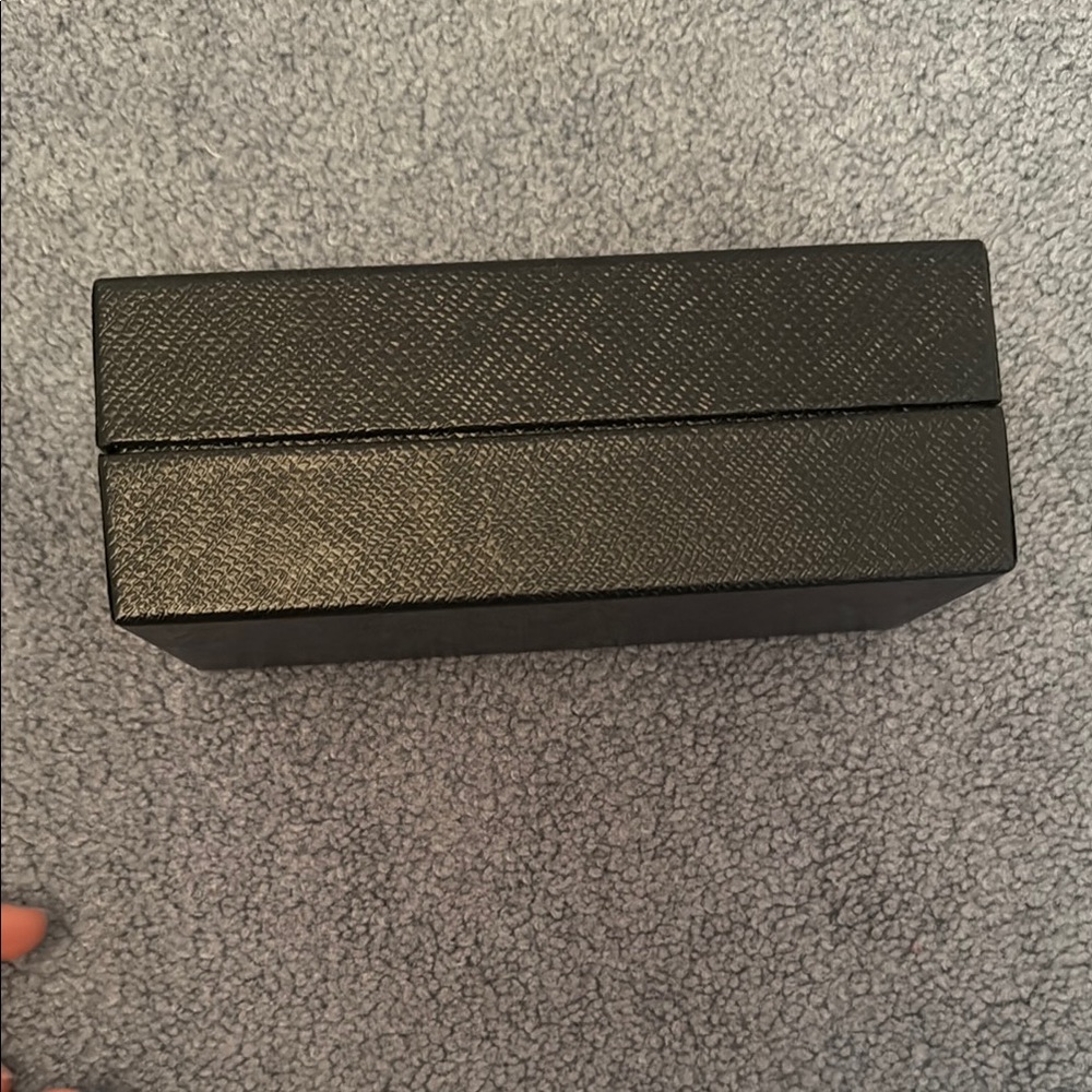 Prada Black Box - Picture 3 of 4